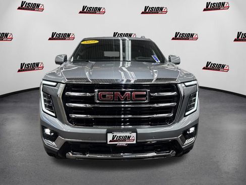 Used 2025 GMC Yukon Elevation w/ Technology Package AWD/4WD image 2