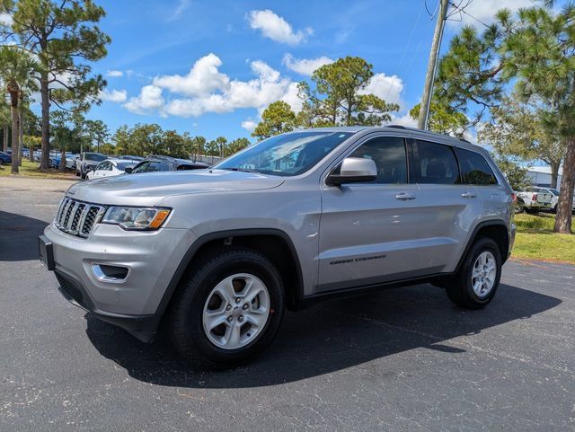 Certified 2017 Jeep Grand Cherokee Laredo w/ Quick Order Package 23E AWD/4WD image 6