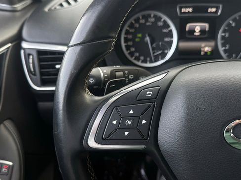 Used 2017 INFINITI QX30 image 37