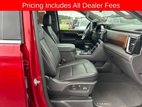 Used 2024 GMC Sierra 1500 Denali w/ Technology Package AWD/4WD image 29