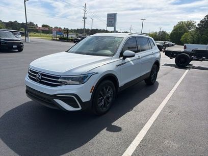 Used 2022 Volkswagen Tiguan SE