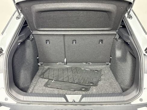Certified 2024 Volkswagen ID.4 2WD image 29