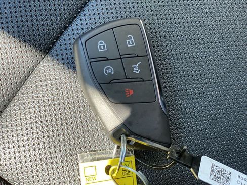Used 2024 Chevrolet Equinox EV RS AWD/4WD image 27