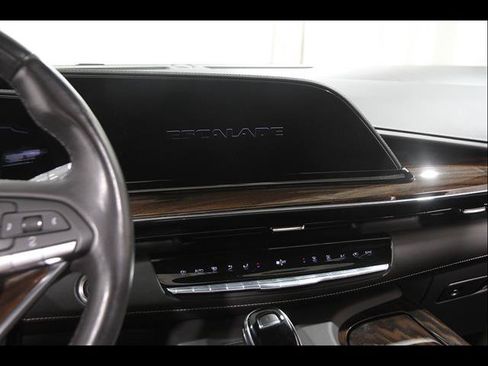 Used 2022 Cadillac Escalade Sport Platinum AWD/4WD image 10