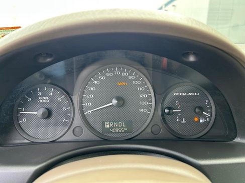 Used 2005 Chevrolet Malibu w/ Preferred Equipment Group image 52