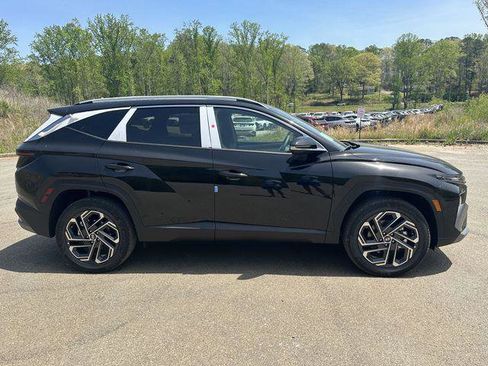 New 2025 Hyundai Tucson Limited image 6