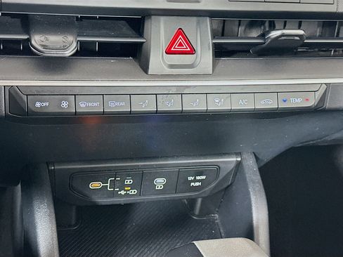 Used 2025 Kia K4 LXS image 23