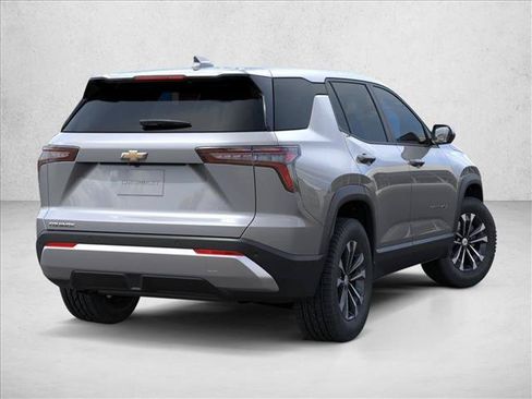Used 2027 Chevrolet Equinox LT FWD image 5