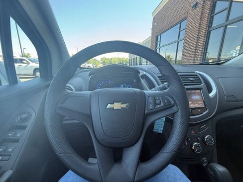 Used 2016 Chevrolet Trax LS w/ LPO, Cargo Package FWD image 19