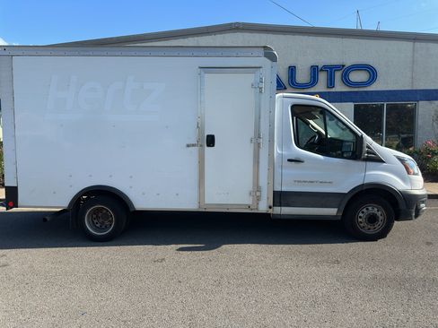 Used 2023 Ford Transit 350 DRW RWD image 3