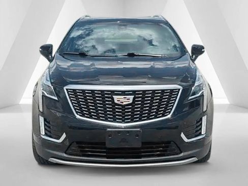 Used 2021 Cadillac XT5 Premium Luxury AWD/4WD image 2