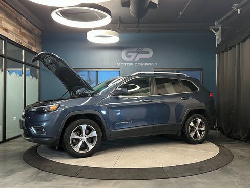 Used 2020 Jeep Cherokee Limited image 25