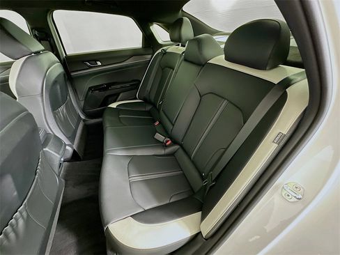 Certified 2025 Kia K5 GT-Line w/ GT-Line Premium Package image 29