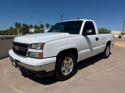 Used 2006 Chevrolet Silverado 1500 LT w/ Light Duty Power Package RWD image 3
