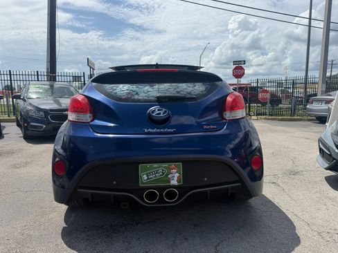 Used 2015 Hyundai Veloster Turbo w/ Option Group 04 FWD image 5