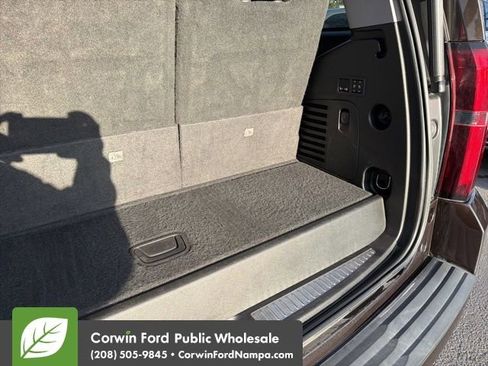 Used 2018 Chevrolet Tahoe LT w/ Luxury Package image 32