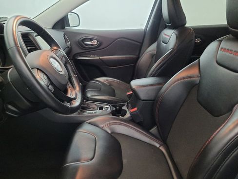 Used 2021 Jeep Cherokee Trailhawk w/ Trailer Tow Group image 17