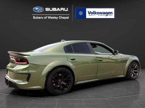 Used 2020 Dodge Charger SRT Hellcat w/ Carbon/Suede Interior Package RWD image 9