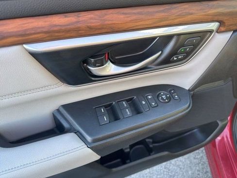 Used 2022 Honda CR-V Touring image 19
