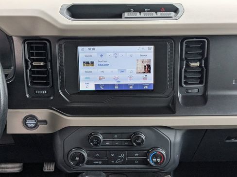 Used 2022 Ford Bronco Big Bend image 18