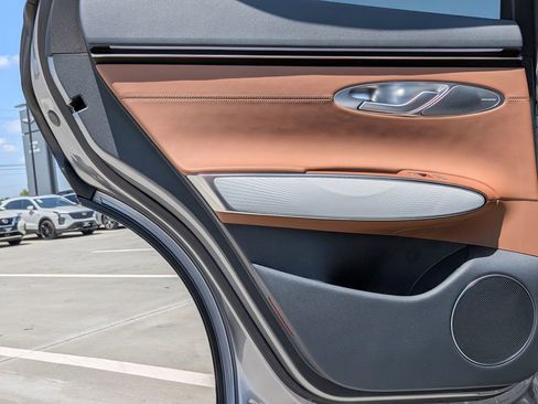 New 2026 Genesis GV70 2.5T Advanced AWD/4WD image 26