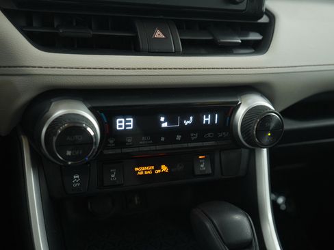 Used 2019 Toyota RAV4 XLE image 23