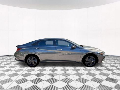 New 2026 Hyundai Elantra SEL Sport Premium FWD image 13