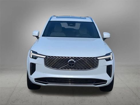 Used 2026 Volvo XC90 B6 Plus w/ Protection Package image 9