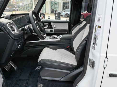 Used 2024 Mercedes-Benz G 550 G 550 image 17