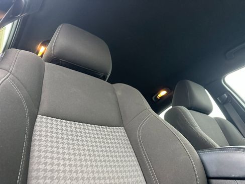 Used 2023 Dodge Charger SXT image 15