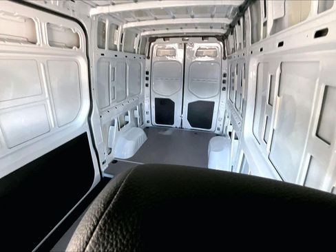 Used 2022 Mercedes-Benz Sprinter 3500 image 20