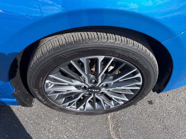 Used 2023 Kia Forte GT-Line w/ GT-Line Premium Package FWD image 13