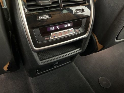 Used 2021 BMW X5 xDrive40i w/ Parking Assistance Package image 43