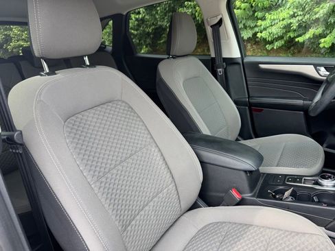 Used 2021 Ford Escape SE FWD image 11