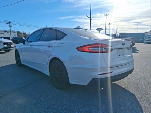 Used 2020 Ford Fusion SE w/ Equipment Group 151A image 7