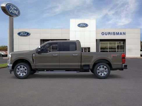 New 2026 Ford F250 Lariat w/ Chrome Package image 4