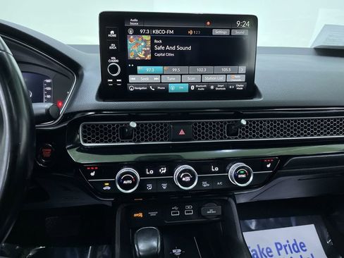 Used 2022 Honda Civic Touring image 22