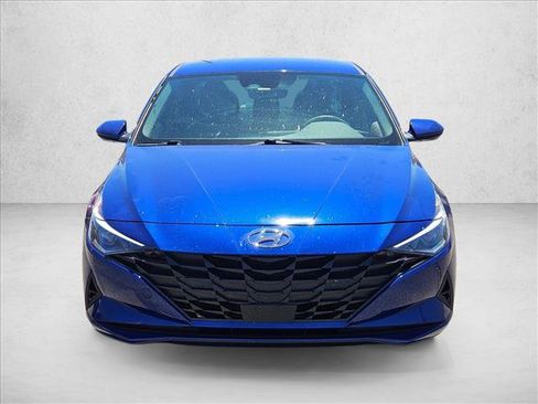 Certified 2023 Hyundai Elantra SEL w/ Convenience Package FWD image 2
