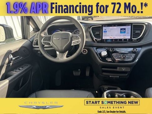 New 2026 Chrysler Pacifica Select image 16