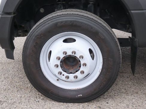 Used 2019 Ford F550 2WD Regular Cab Super Duty image 40