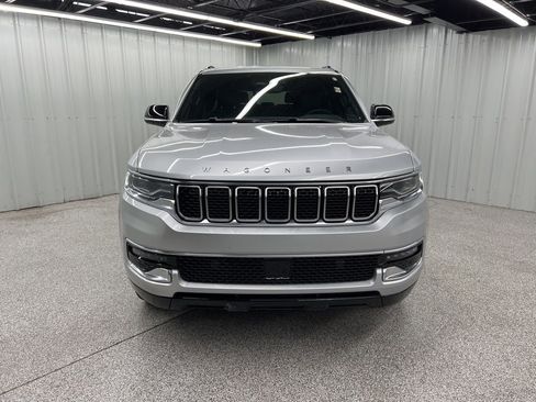 Used 2024 Jeep Wagoneer 2WD image 2