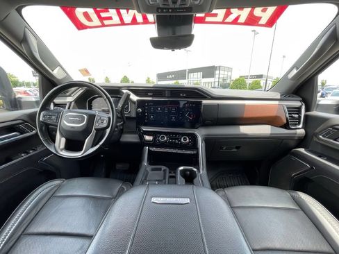 Used 2024 GMC Sierra 2500 Denali w/ Technology Package AWD/4WD image 28