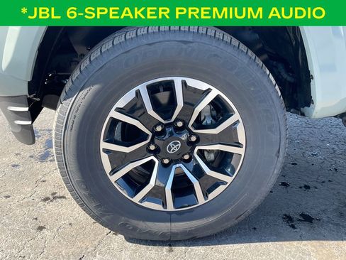 Used 2023 Toyota Tacoma TRD Sport image 14