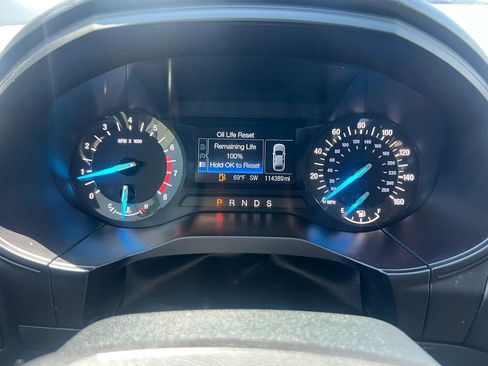 Used 2018 Ford Edge SE image 13