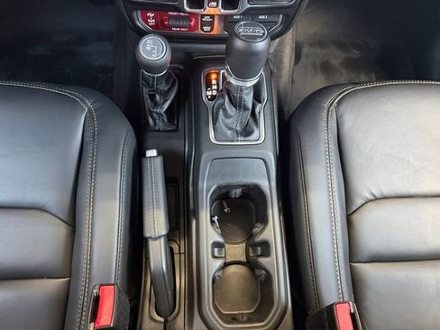 Used 2025 Jeep Wrangler Unlimited Rubicon 392 AWD/4WD image 11