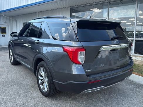 Used 2020 Ford Explorer XLT w/ Equipment Group 202A RWD image 3
