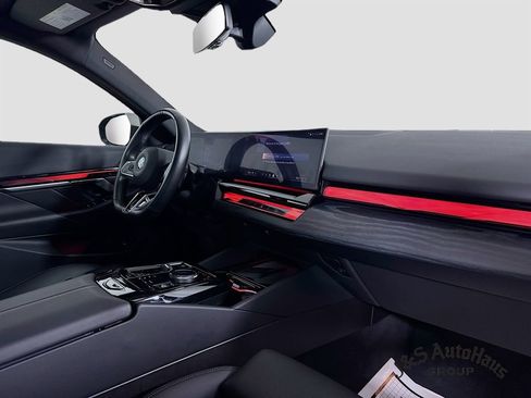 Used 2024 BMW i5 eDrive40i w/ M Sport Package image 36