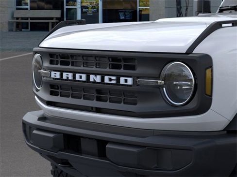 New 2025 Ford Bronco 2-Door w/ Sasquatch Package image 19