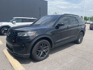 Used 2025 Ford Explorer ST w/ Sun And Sound Package AWD/4WD video 1
