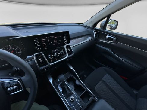 Used 2023 Kia Sorento LX FWD image 20